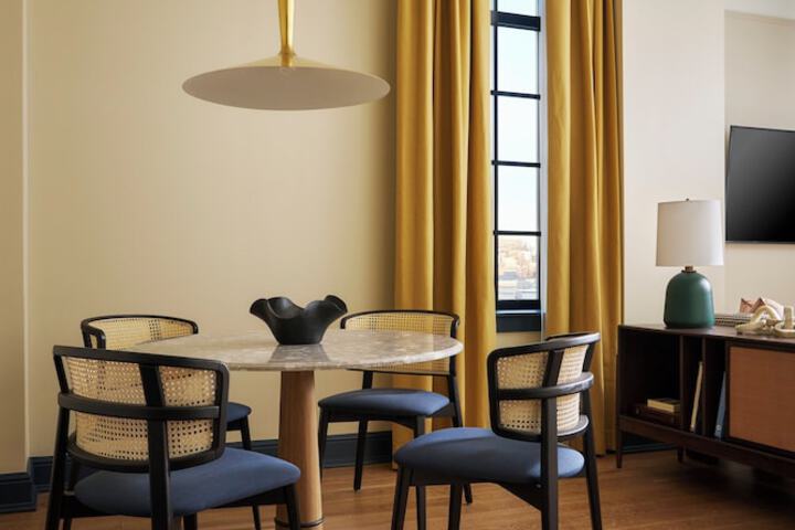 Room 20 of 190
