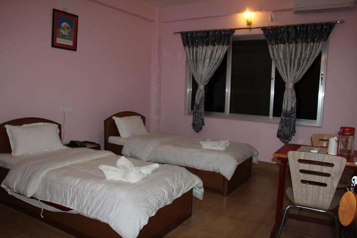 Room 11 of 22