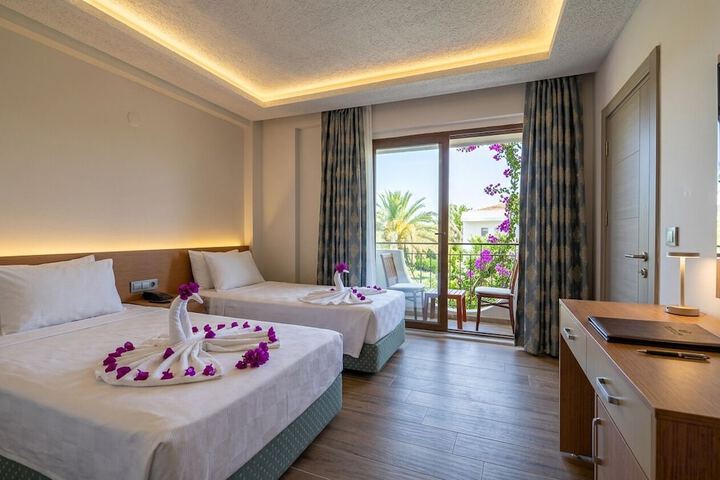 Room 4 of 19