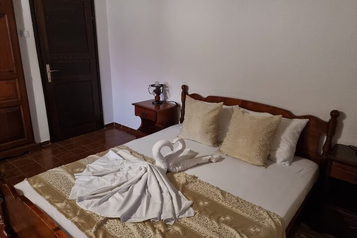 Room 13 of 129