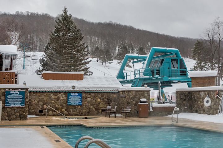 Pool Hotel