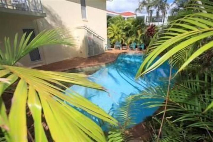 Hotel with Pool
