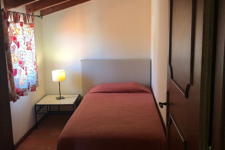 Room 13 of 35