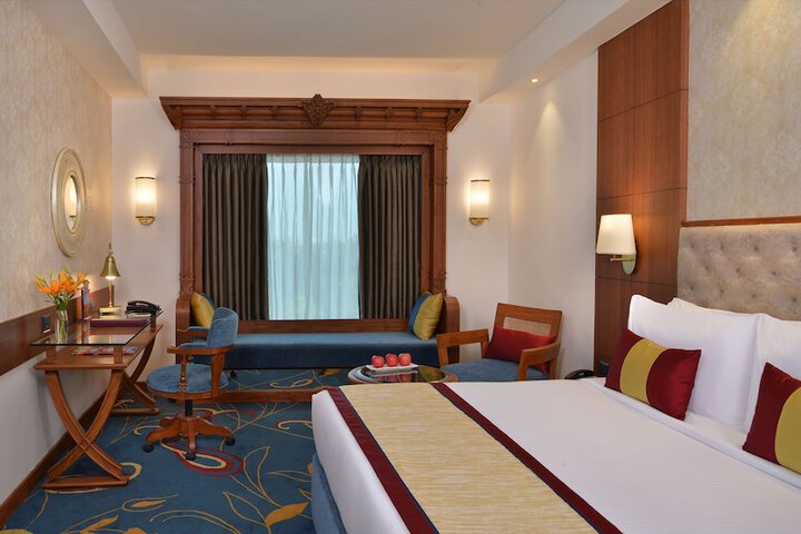 Room 6 of 31