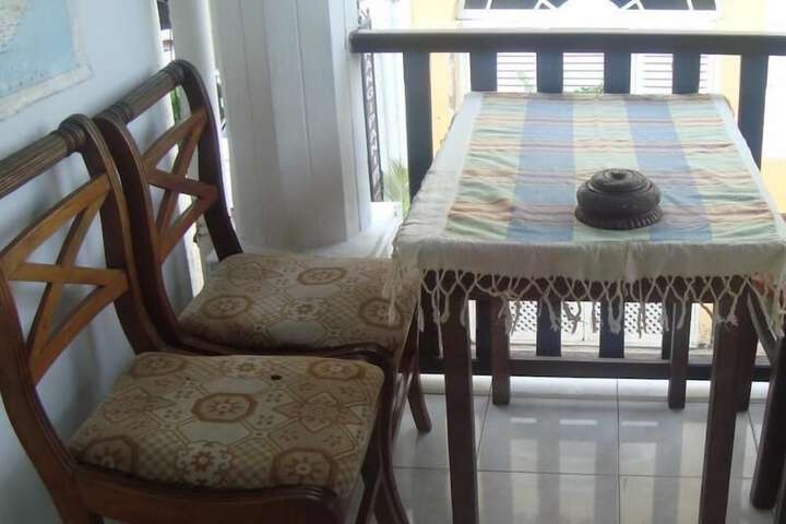 Room 9 of 15
