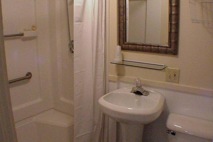 Room 35 of 39