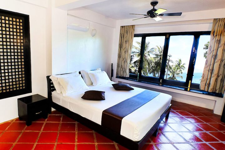 Room 10 of 71
