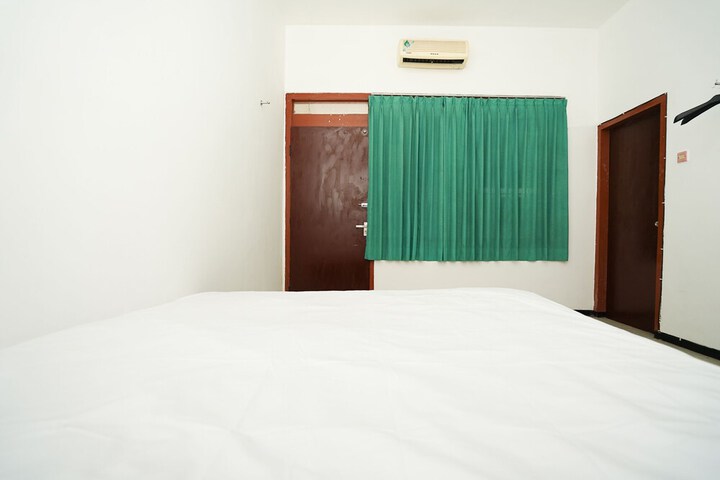 Room 9 of 45
