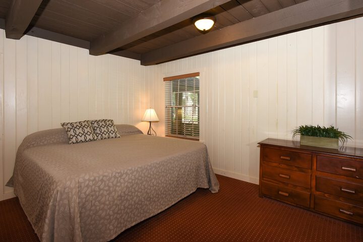 1 Bedroom Mountain Deluxe Villa King Bed Sofa (40 of 108)