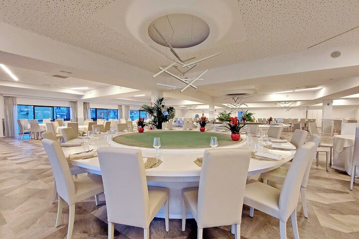 Dining 98 of 146