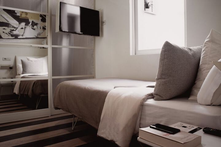 Room 26 of 54