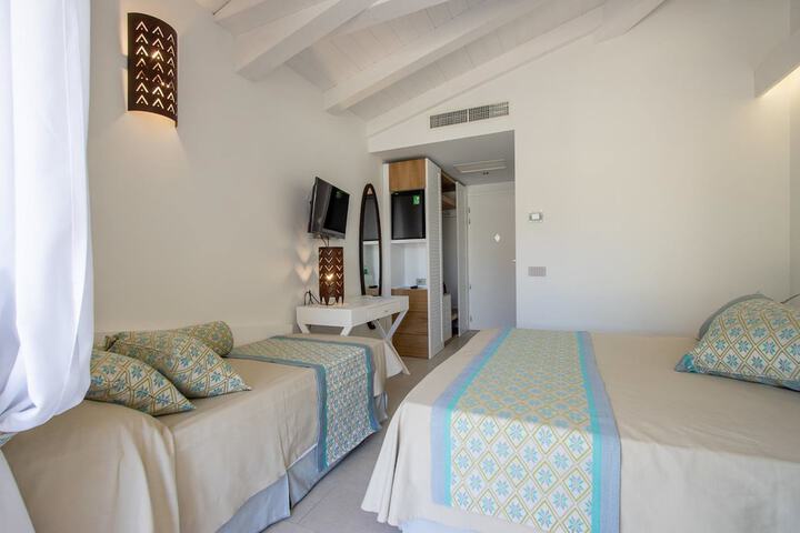 Room 3 of 41
