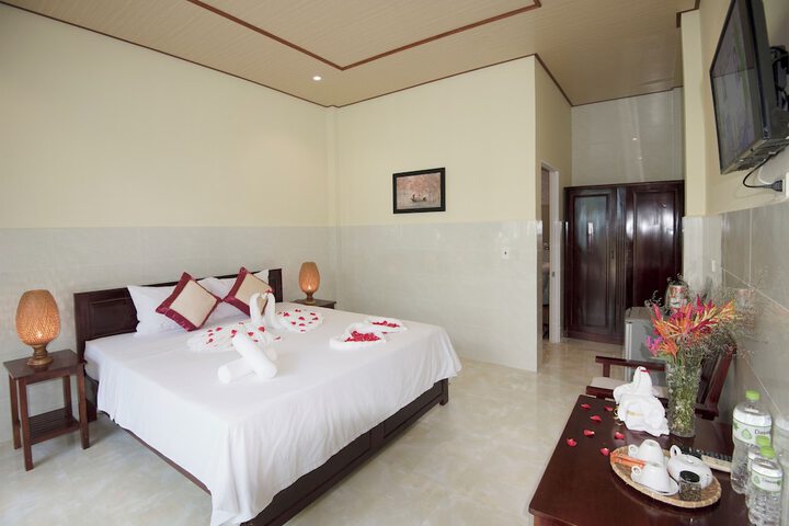 Room 9 of 50
