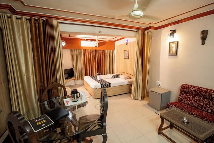 Room 8 of 27
