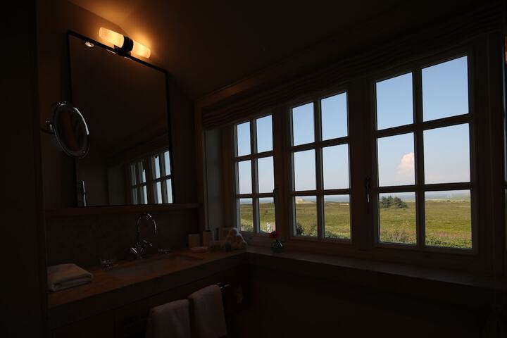Room 11 of 41