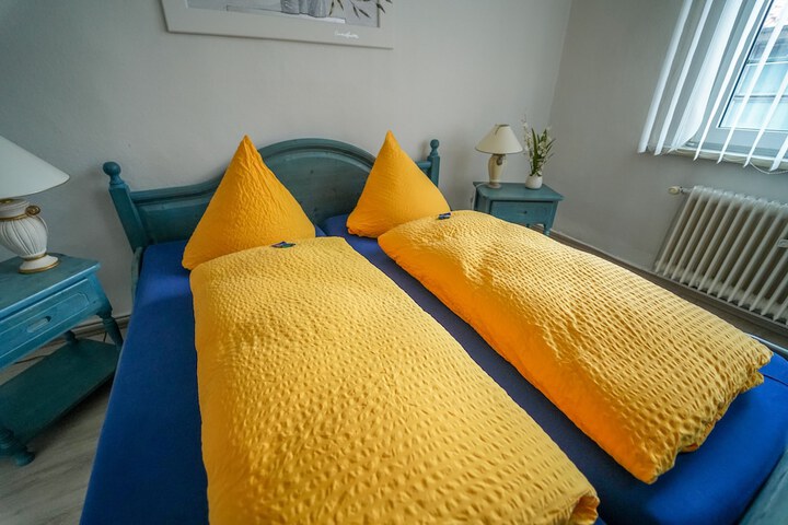 Room 6 of 31