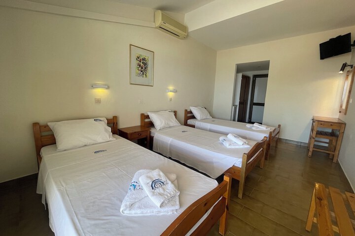 Room 76 of 121