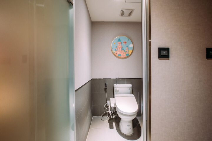 Room 149 of 210
