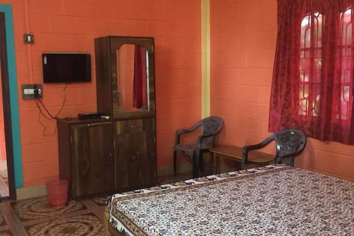 Room 12 of 81