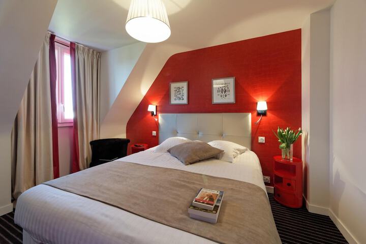 Room 8 of 46