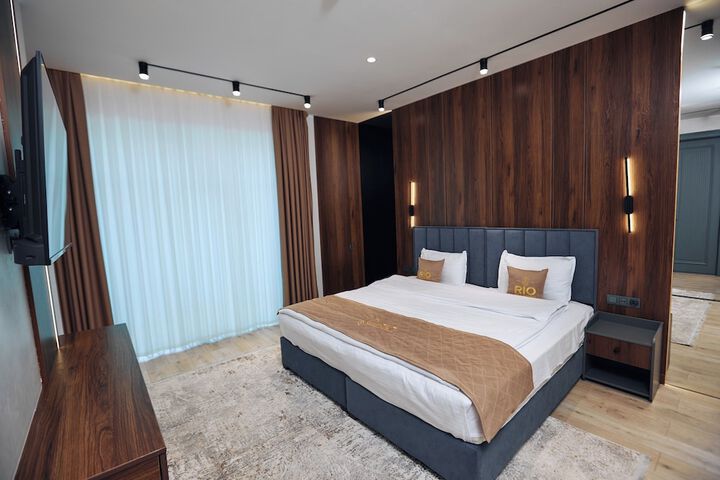 Room 50 of 87