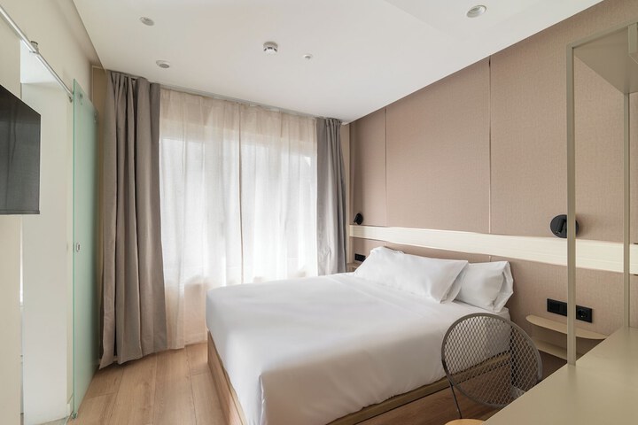 Room 7 of 23