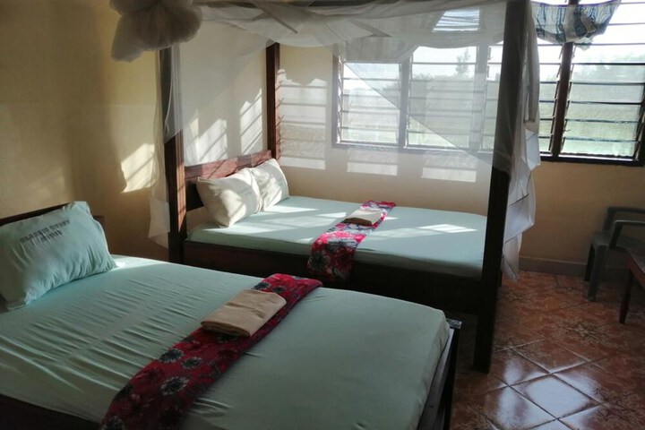 Room 9 of 21