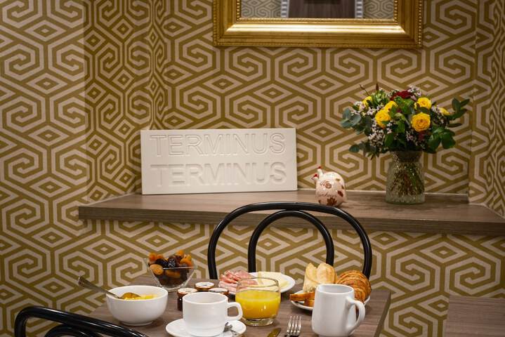 Breakfast area