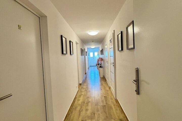 Room 40 of 65