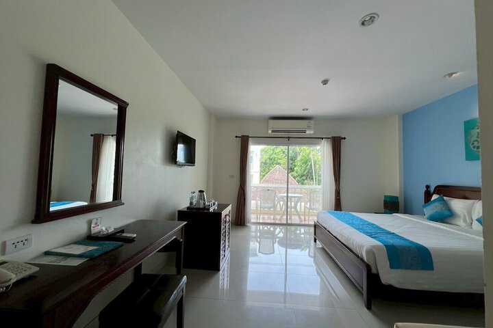 Room 10 of 50