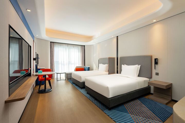 Room 8 of 52