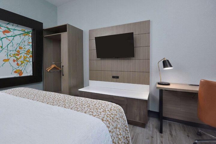 Standard | King Bed (13 of 31)