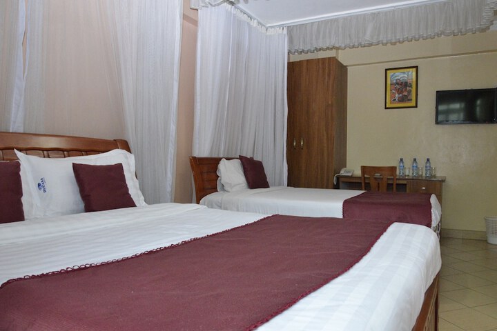 Room 13 of 44