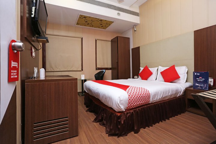 Room 12 of 22