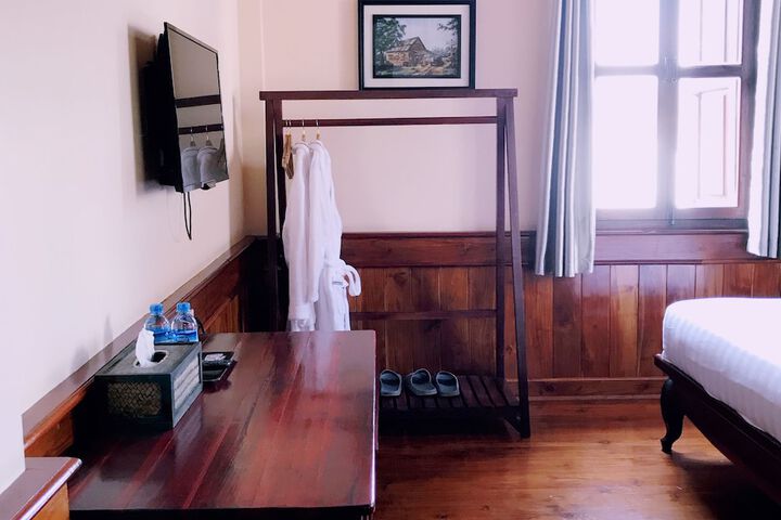 Room 32 of 73