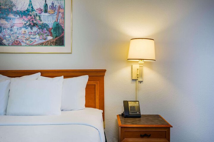 2 Double Beds (2 of 6)