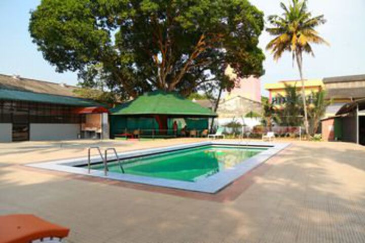 Pool 19 of 23