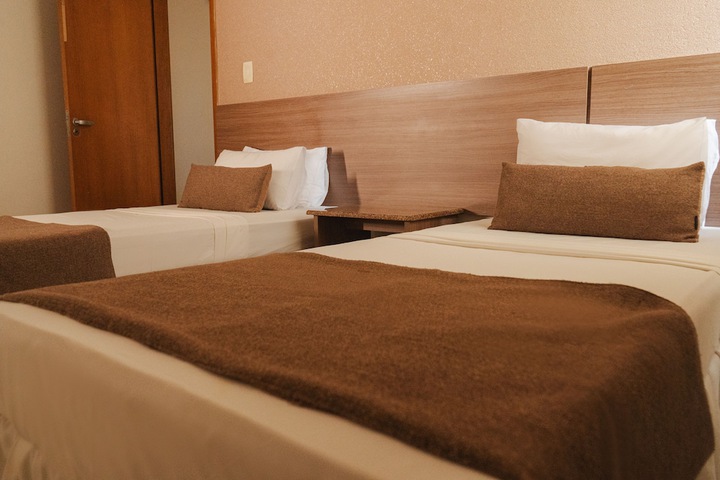 Room 8 of 20