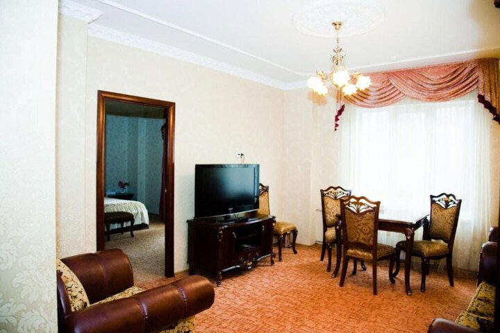 Room 36 of 47
