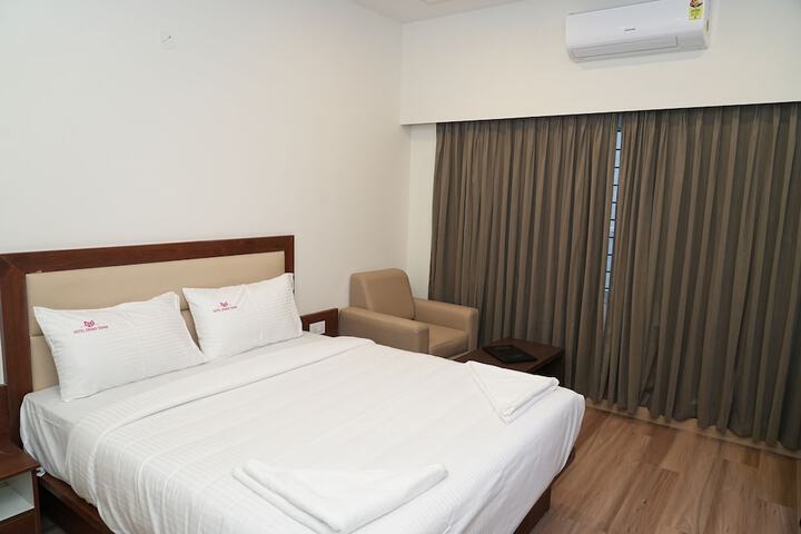 Room 9 of 67