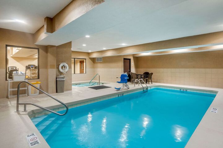 Pools & Facilities