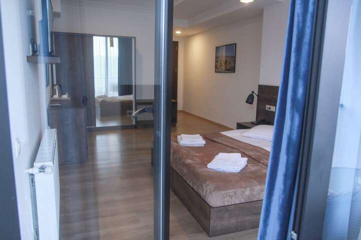 Room 30 of 134