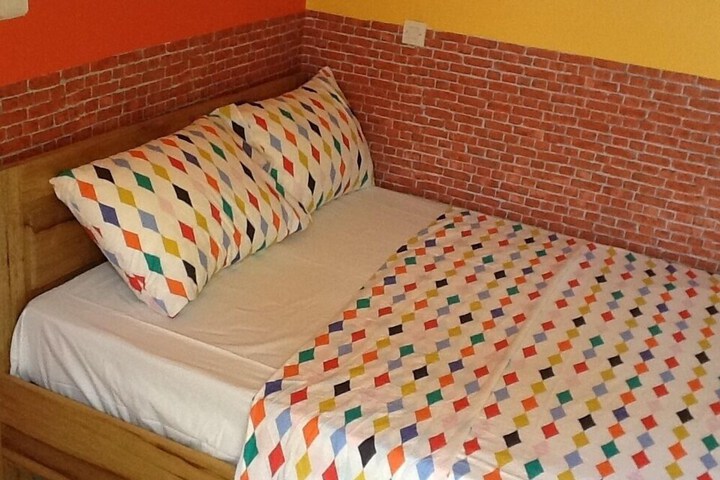 Room 15 of 25