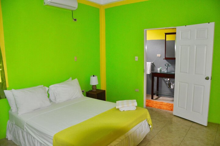 Room 20 of 96
