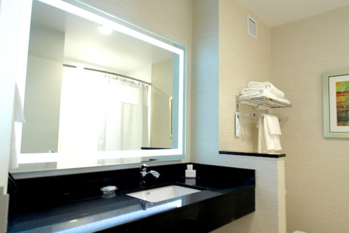 Room 15 of 35