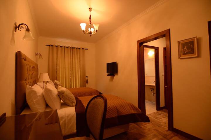 Room 28 of 59
