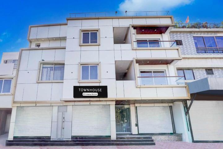 Townhouse Khajrana Ganpati Mandir