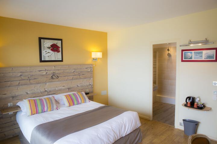 Room 28 of 71