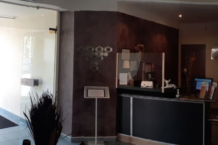 Hotel Interior 4 of 143