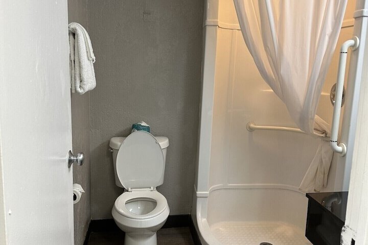 Clean Restrooms